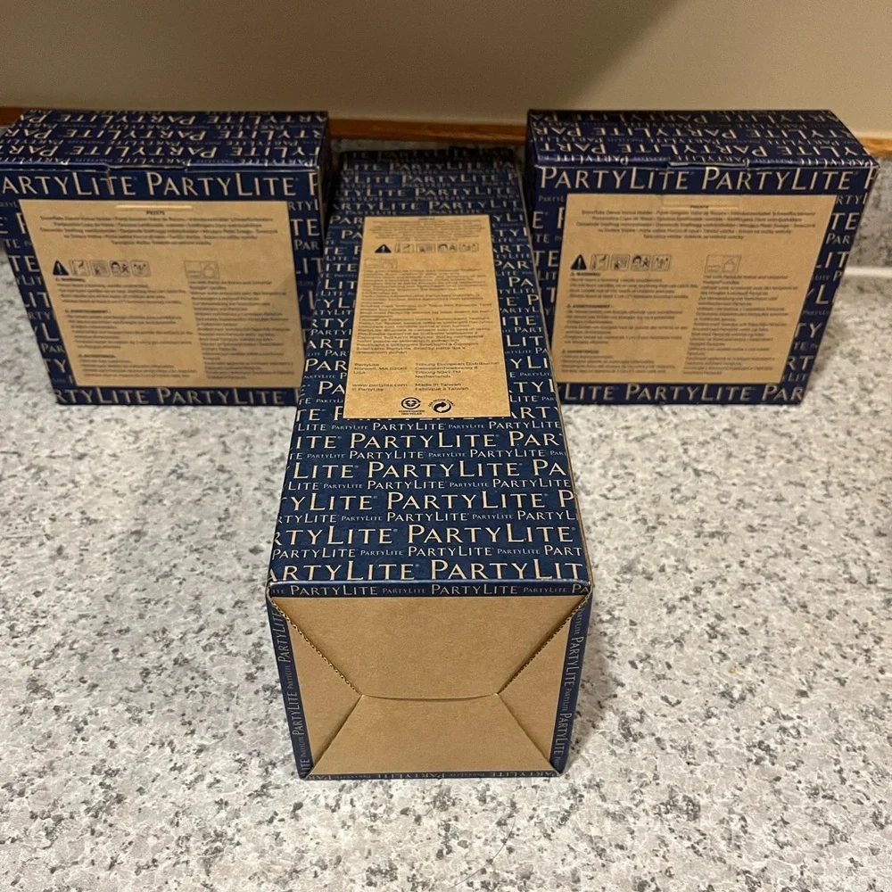 Rare PARTYLITE Silver Tone Snowflake Candle Holders - Picture 14 of 14